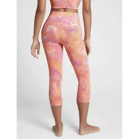 Athleta Small Salutation Stash Pocket II Capri Yoga Fitness Leggings - Picture 1 of 10